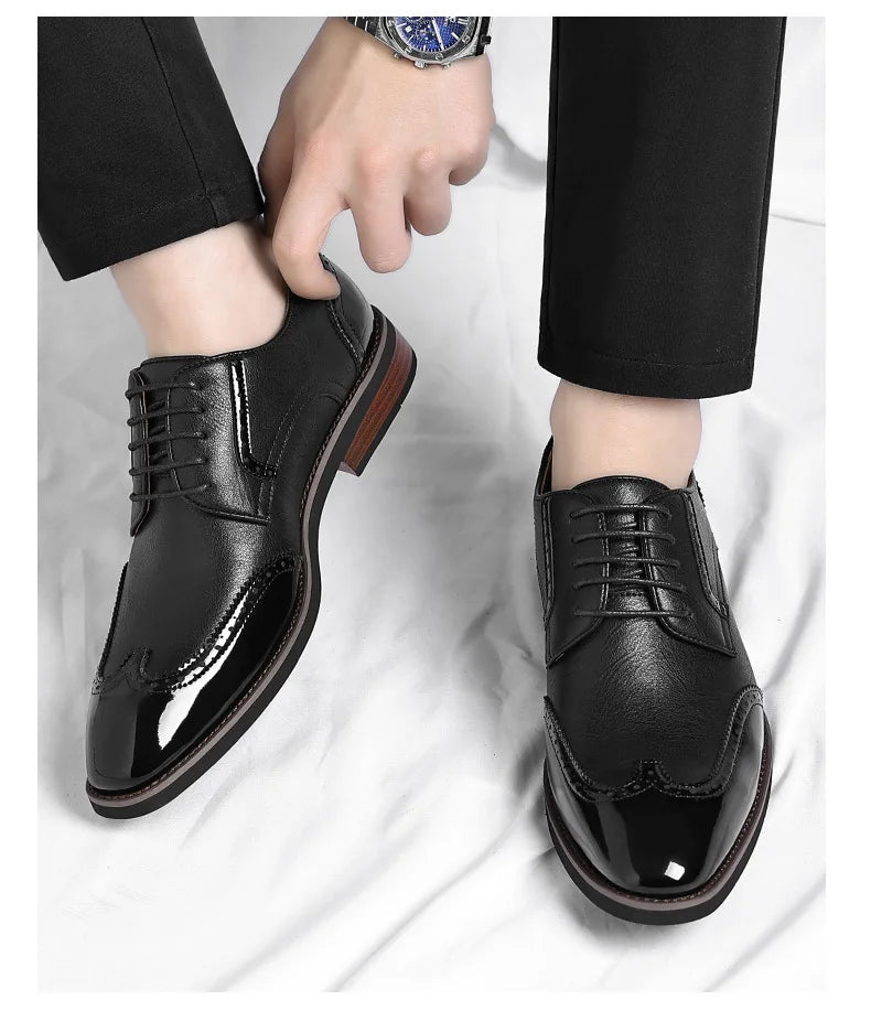 New Designer Business Leather Shoes for Men Color Match Lace Designer Casual Shoes Male Spring Autumn New Dress Brogue Shoe Man