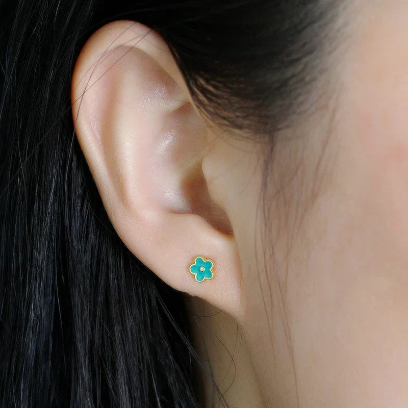 925 Sterling Silver Romantic White Enamel Flower Screw Bead Stud Earrings for Women Fashion Simple Piercing Jewelry Gift