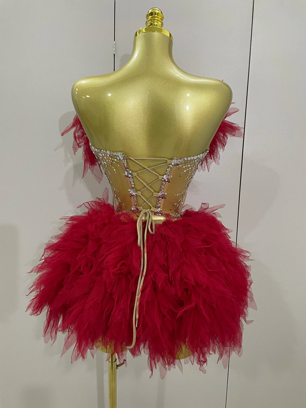 2025Women Sexy Backless Strap Mesh Fluffy Skirt 2 Pieces Diamond Sequins Stage Performance Costume Birthday Party Shooting Dress