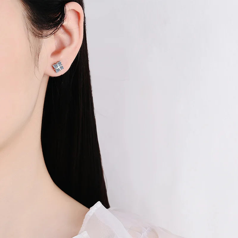 0.8cttw Full Moissanite Studs Earrings for Women Wedding Sparkling Classic Cross Earring 100% S925 Silver Plated Platinum