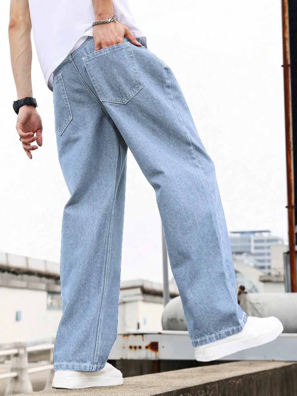 Men's Light Blue Washed Wide-Leg Jeans, Loose Straight Fit, Trendy Casual Style for All Seasons