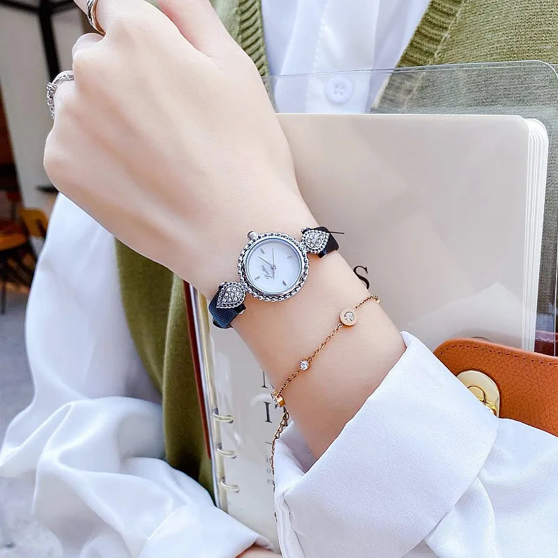 Women Watch Light Luxury Brand Shell Faced Diamond Watches Waterproof Leather Strap Ladies Fashion Quartz Wristwatch gift