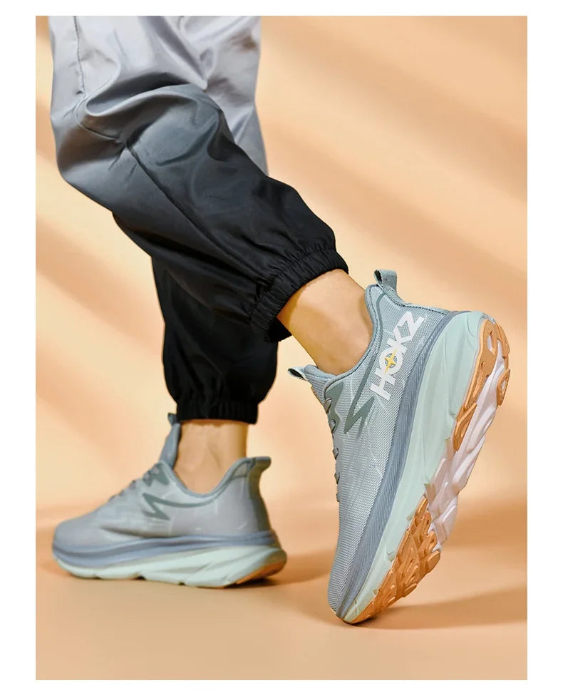 Men's Running Shoes Cushioning Outdoor Non-Slip Jogging Breathable Trainer Race Sneakers Luxury shoes Mesh Couple Off-road Shoes