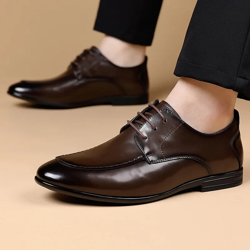Spring Autumn New Pointed Toe Leather Shoes Men Fashion Business Casual Shoe Male Lace Designer Solid Color Wedding Shoes Man