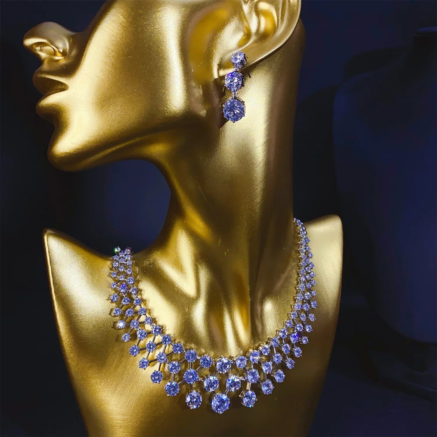 Jewelry Set with Round-Cut Necklace and Dangle Earrings Elegant Sparkling Bridal Accessories for Banquets Wedding