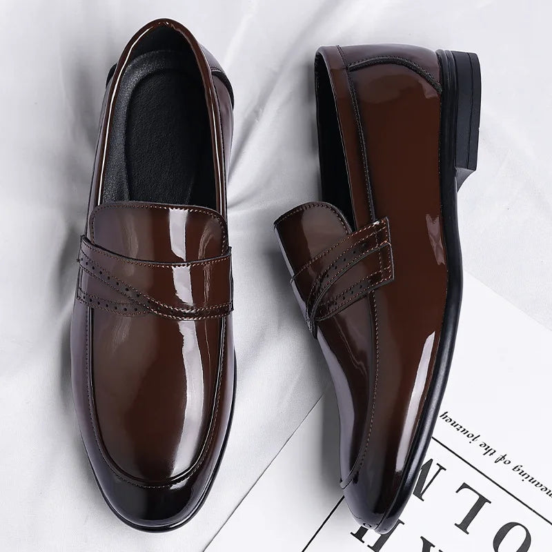 Spring Autumn New Patent Leather Shoes for Men Solid Color Fashion Wedding Shoes Male Low Top Casual Loafers Man