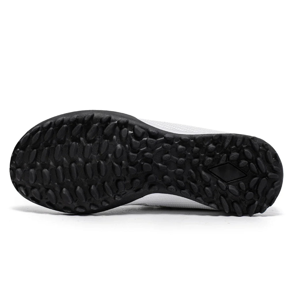 Low-top, soccer shoes, unisex, TF and FG, slip-resistant and wear-resistant, available in 3 colors. Sole spikes Not above ankle