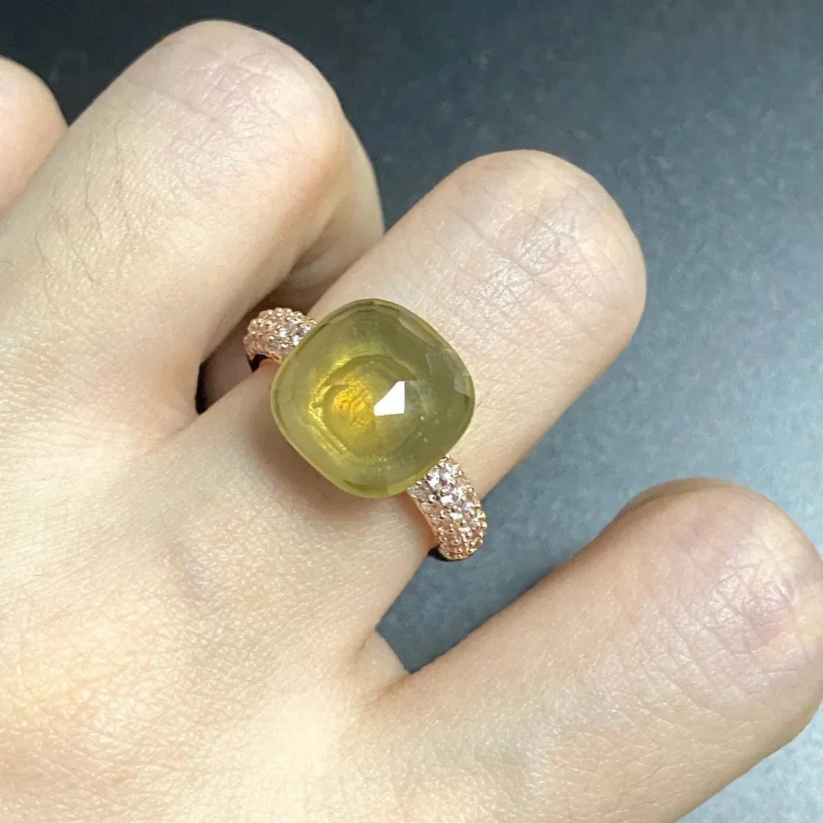 Original Design Pink Crystal Zircon Ring Candy Style Flat Ring for Women Wedding Party Fashion Jewelry Gift