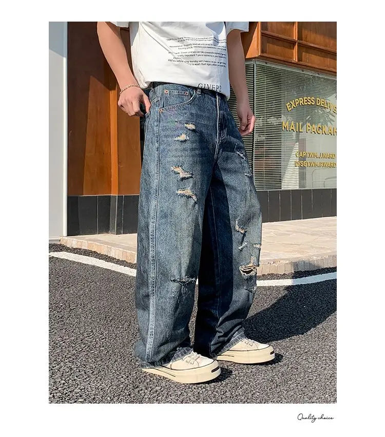 American-style distressed wide-leg jeans, loose-fitting washed and distressed straight-leg jeans, trendy brand.