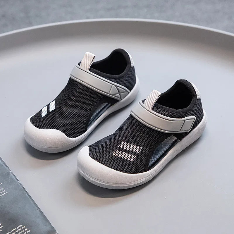 Kids Mesh Sandals Toes capped Boys Girls Summer Casual Shoes Soft Sole Children Fashion Beach Shoes Anti-Slip Wear-resistant