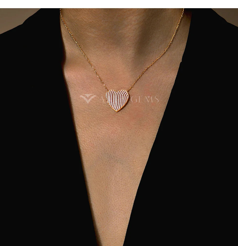2024 New Luxury  D VVS1 Color Moissanite Necklace for Women Heart Shape Sparkling 100% 925 Sterling Silver Fine Jewelry