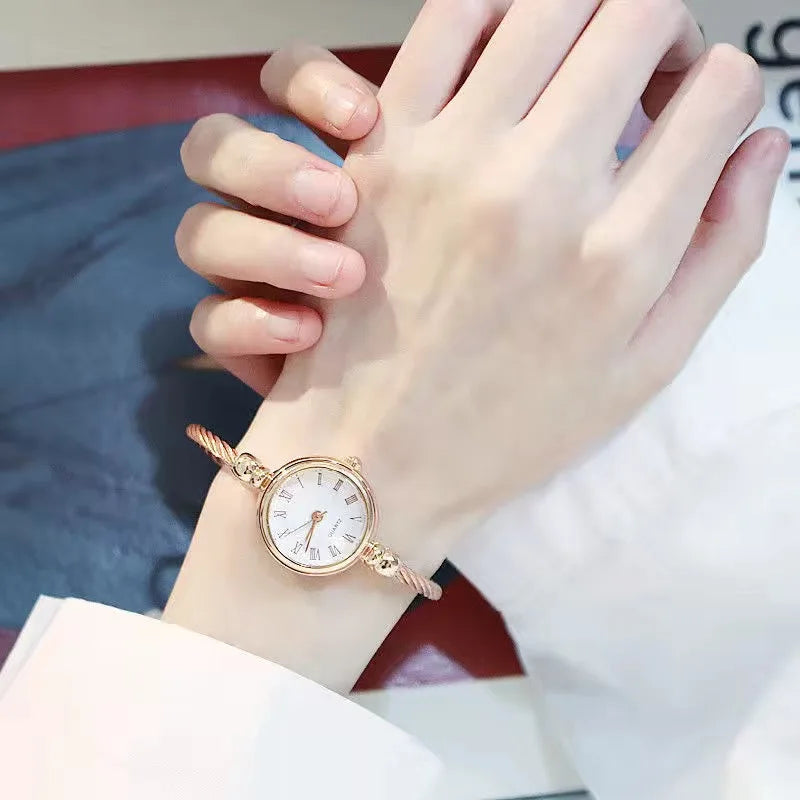 Women Watches Small Gold Bangle Bracelet Watch Stainless Steel Retro Ladies Quartz Wristwatch Clock Fashion Dress Watch