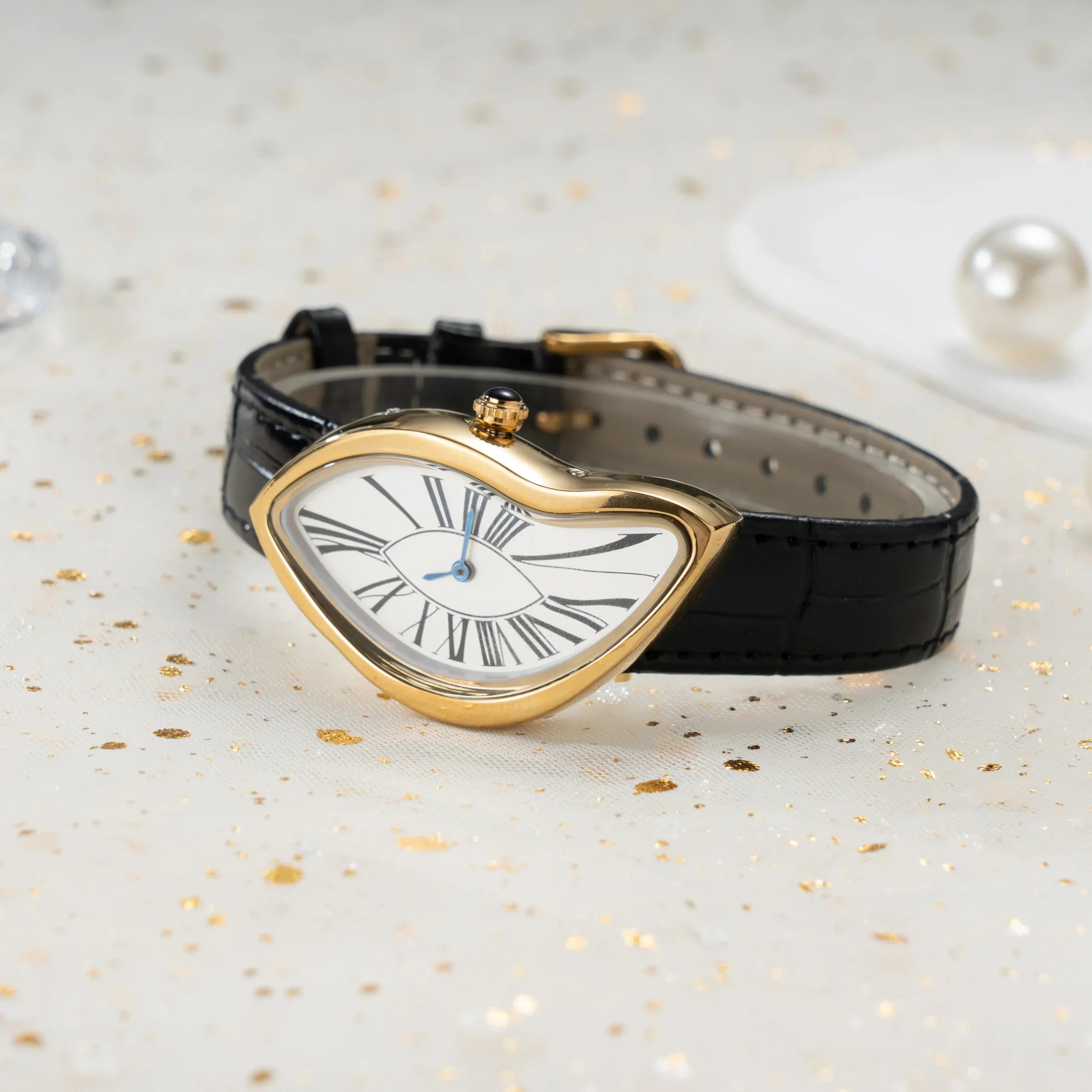 watches melt and twist y2k alien ladies and men Leather strap fashion advanced ins niche design quartz watch