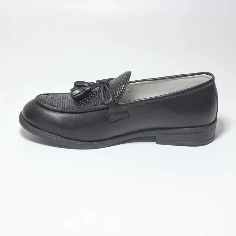 2023 Boys Shoes With Tassel Matte Black PU Leather Loafer Slip on Embossing Moccasins For Kids Boy Dress Shoe Italian Breathable
