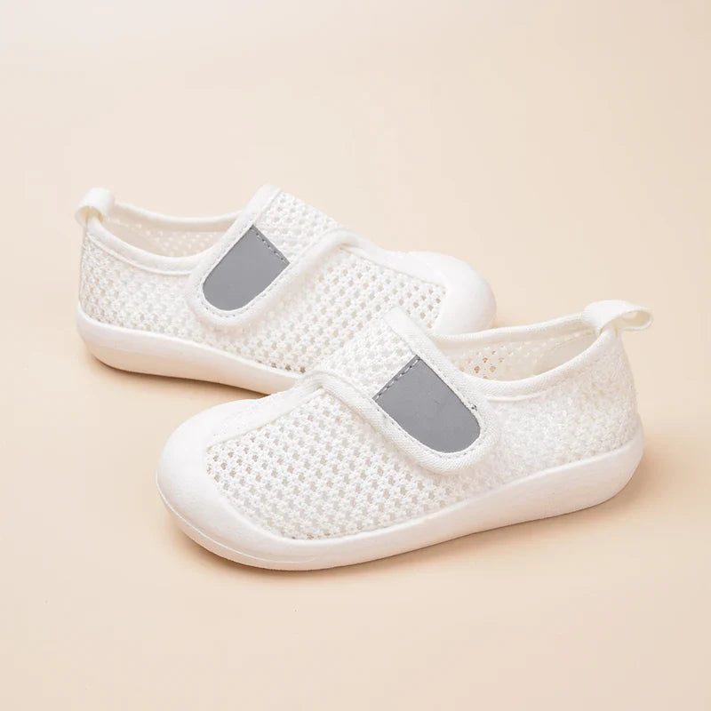Summer Unisex Kids Breathable Outdoor Soft Sole Casual Sneakers Indoor Hollow-out Mesh Flat Shoes EW8230