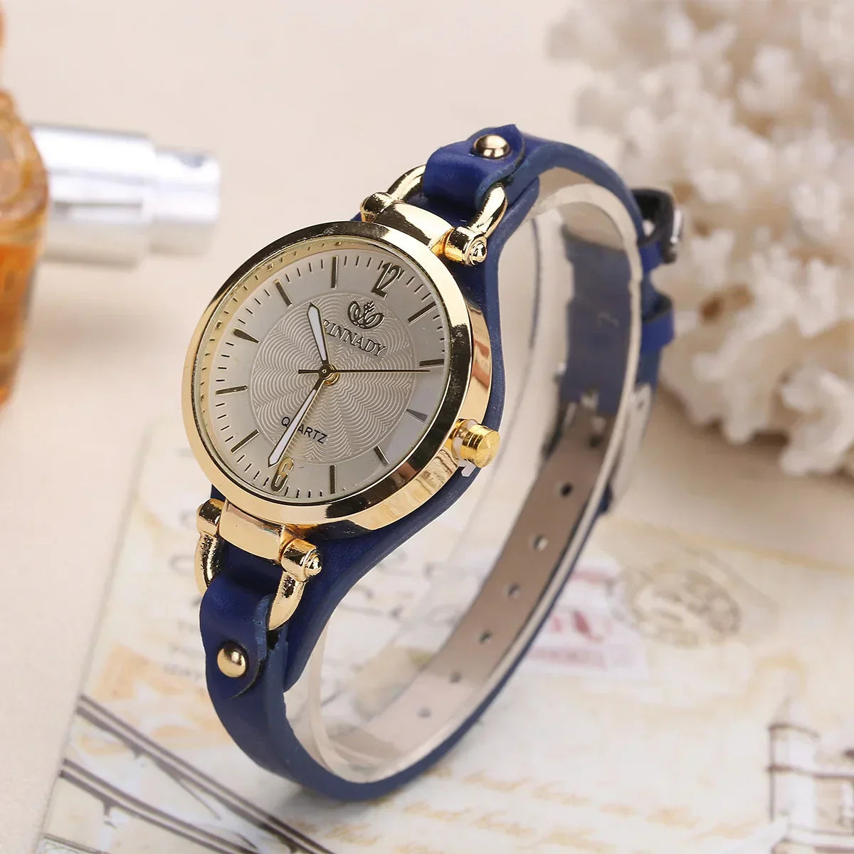 Vintage Ultra-thin Leather Strap Women Quartz Watch Fashion Ladies Wristwatches Clock Gift Reloj Mujer