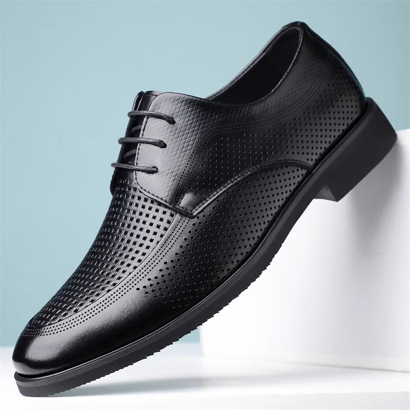 Spring Summer Hallow Dress Shoes for Men Solid Color Fashion Business Casual Shoes Male British Lace Designer Leather Shoe Man