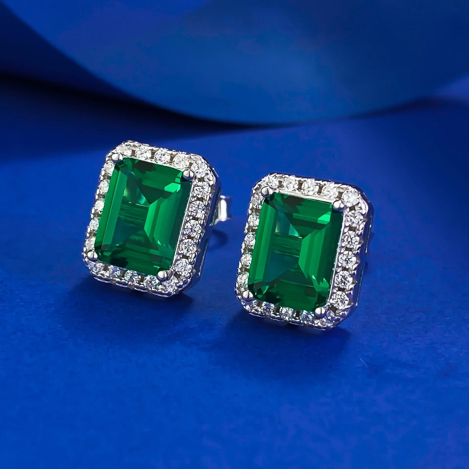 100% 925 Sterling Silver 6*8mm Synthetic Emerald Stud Earrings For Women Sparkling Wedding Party Fine Jewelry Wholesale