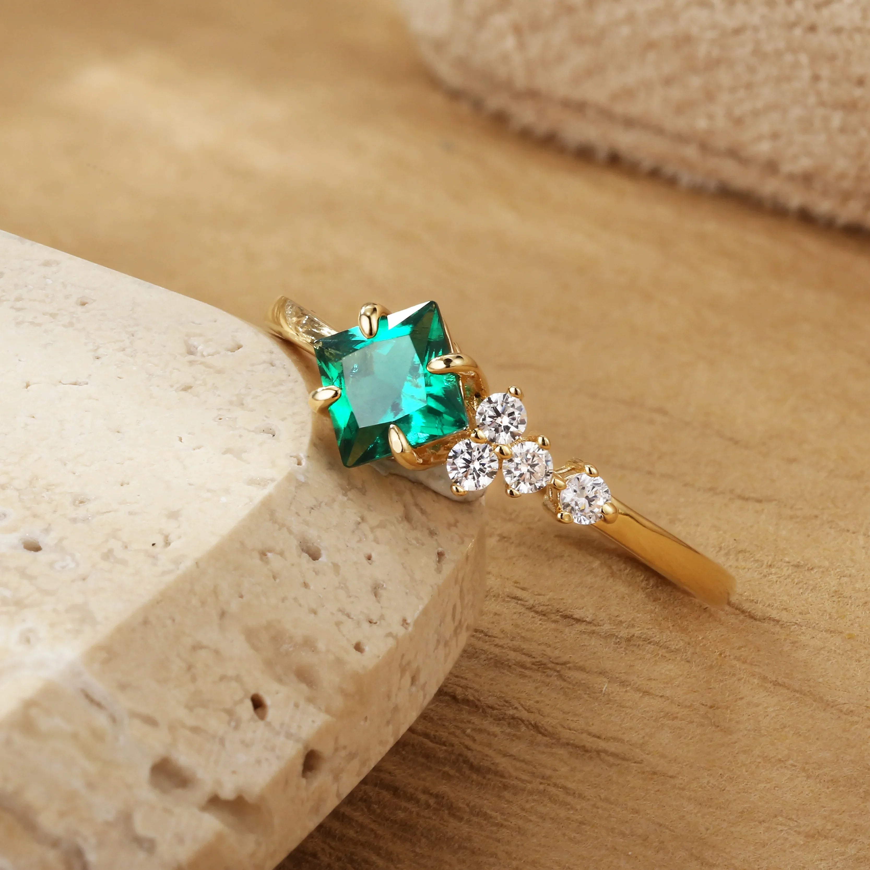 Original Design Created Emerald Fold Ring Luxury 925 Sterling Silver Gold plated for Women Party Wear Jewelry Hot Sale