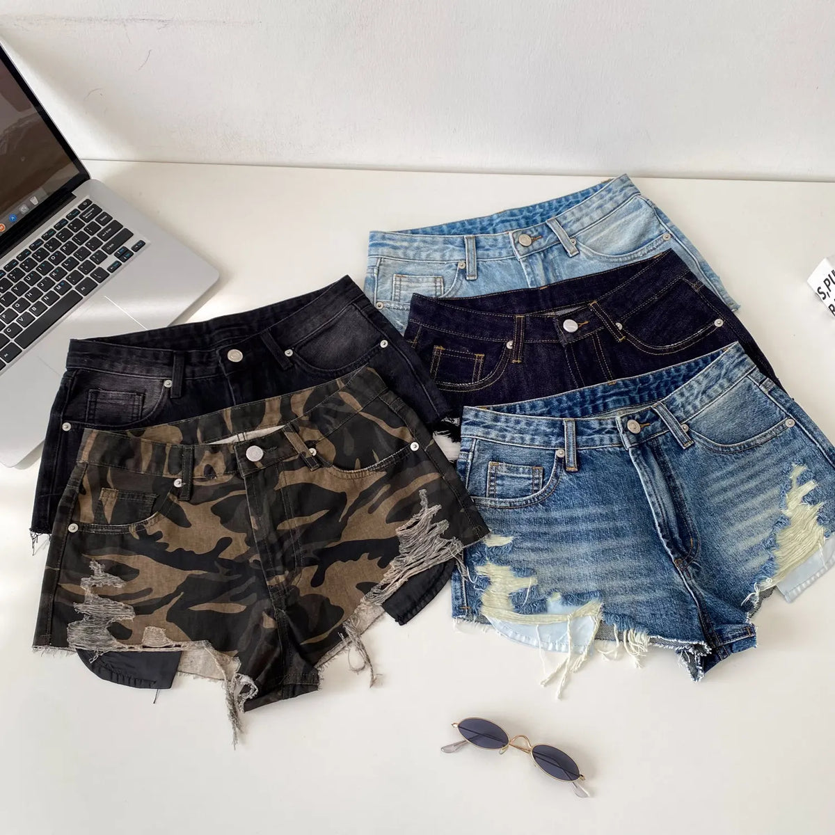 SINGREINY American Retro Camouflage Mini Shorts 2026 Ladies Hollow Out Slim Beach Pants Hot Girl Sexy Print Denim Shorts