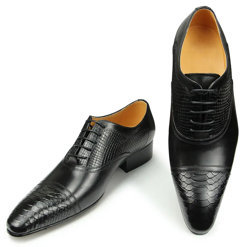High-end Handmade Leather Shoes Men's Fashion Carved Brogue Shoes British Breathable Business Formal Shoes Pointed Oxford Shoes