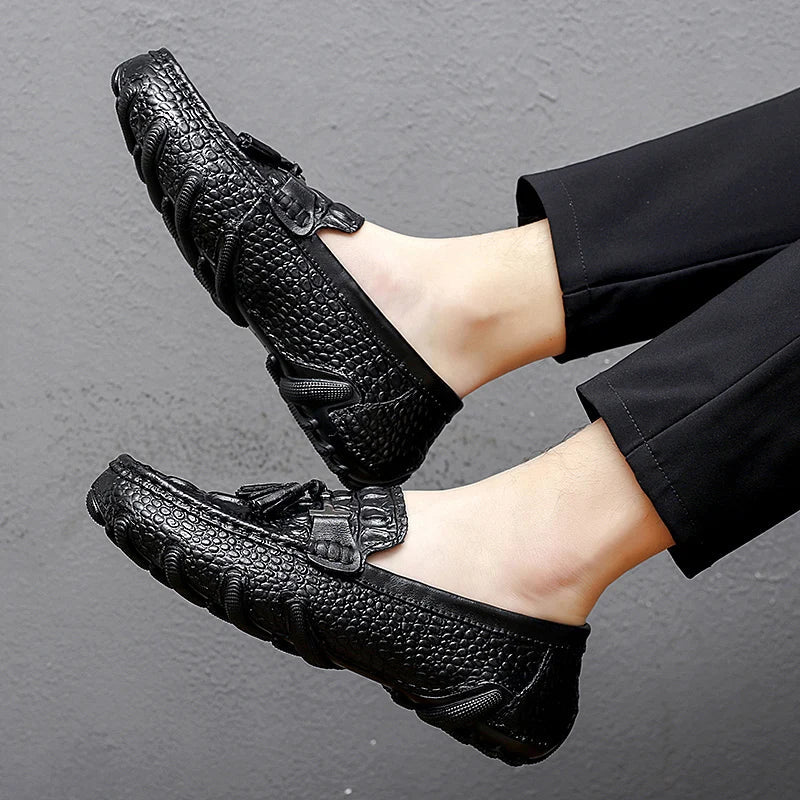 Luxury New Genuine Leather Men Shoes Thick Bottom Crocodile Style Moccasins Mens Loafers Fashion Male Flat Classic Driving Shoes