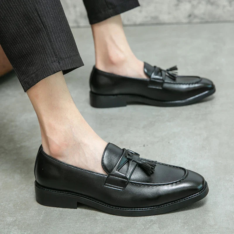 Mens Luxury Tassel Flats Leather Casual Office Designer Brogue Loafers Moccasin Wedding Oxford Footwear Dress Shoes for Men 2022