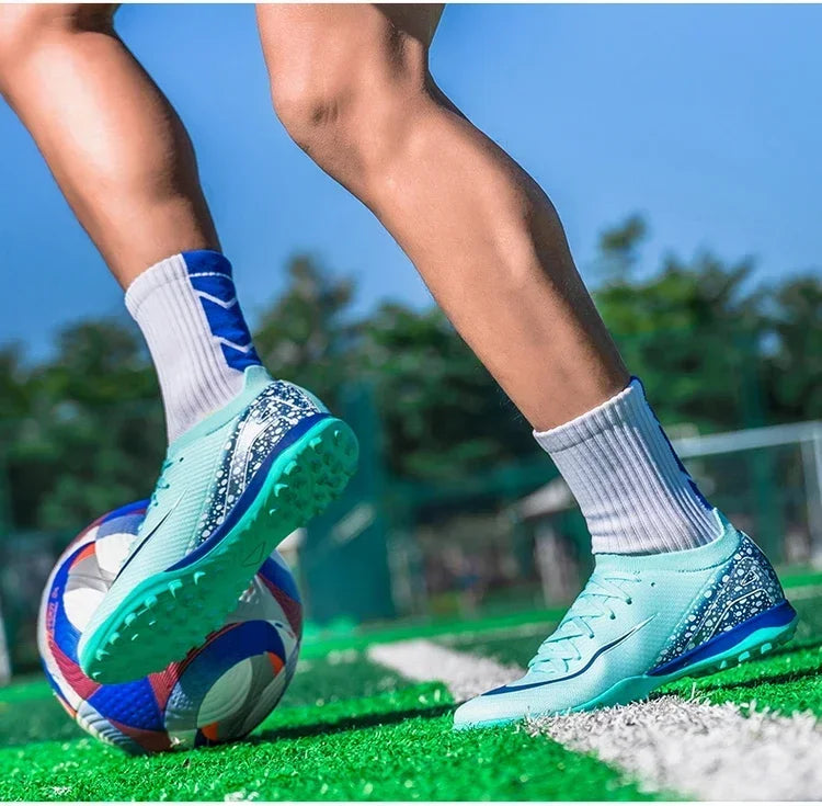 New Men Professional Football Boots Grass Soccer Shoes Outdoor Sport Non-Slip Training Shoes Match Sneakers Ultralight Unisex