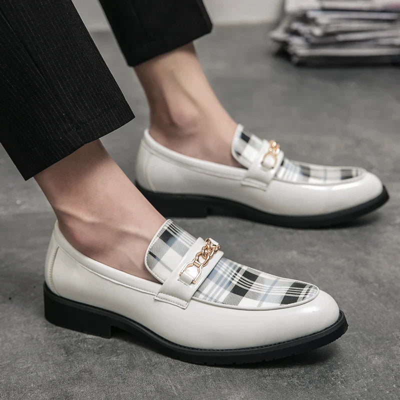New High Quality Italian Shoe for Men Loafers Casual Men Shoes Luxury Leather Slip-on British Style Striped Soft Shoes Moccasins