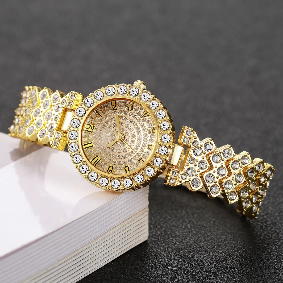 5pcs Luxury Rhinestone Women's Quartz Watch Elegant Ladies Bracelet Wristwatch Jewelry Set（Without Box）