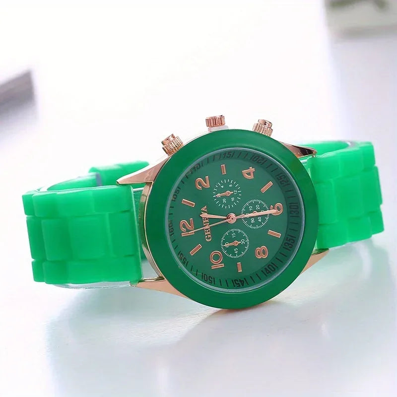 Stylish Round Pointer Quartz Watch, Triple Dial Silicone Watchband Sports Wristwatch For Women And Men, Ideal choice for Gifts
