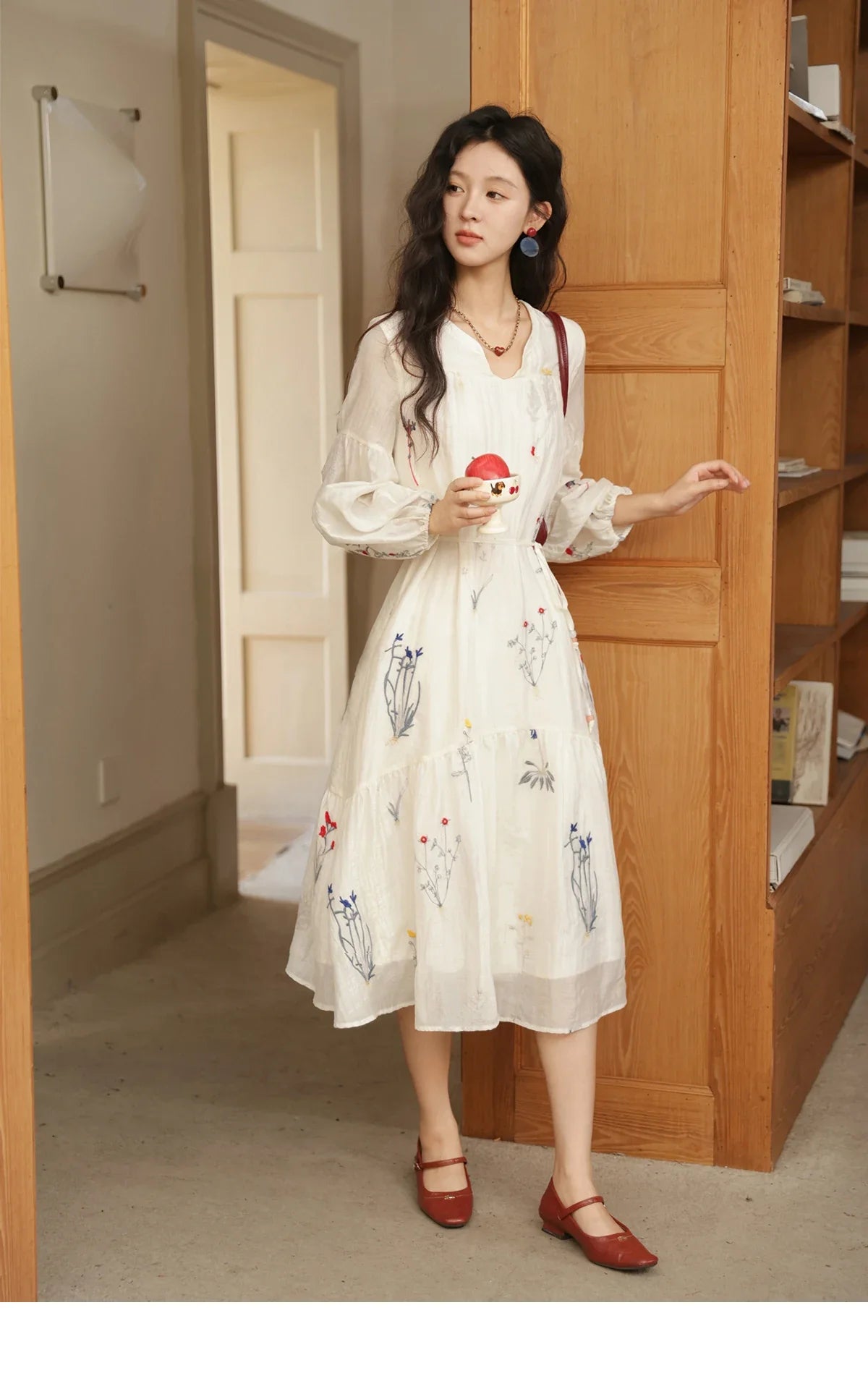 Beige Flower Embroidered Dress for Women 2025 Autumn Curved Collar Lantern Sleeves Tied Waist Long Dresses MXE41L2487
