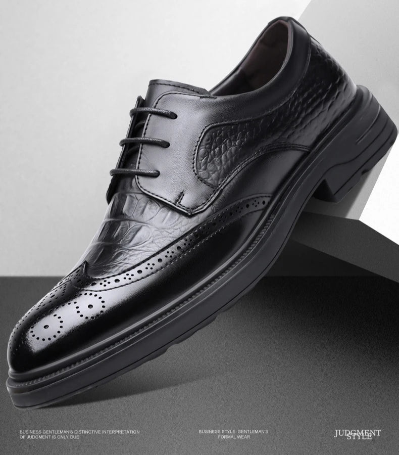 Korean Solid Color Cow Leather Shoes for Men Spring Summer New Lace Designer Brogue Shoes Man Fashion Business Casual Shoe Male