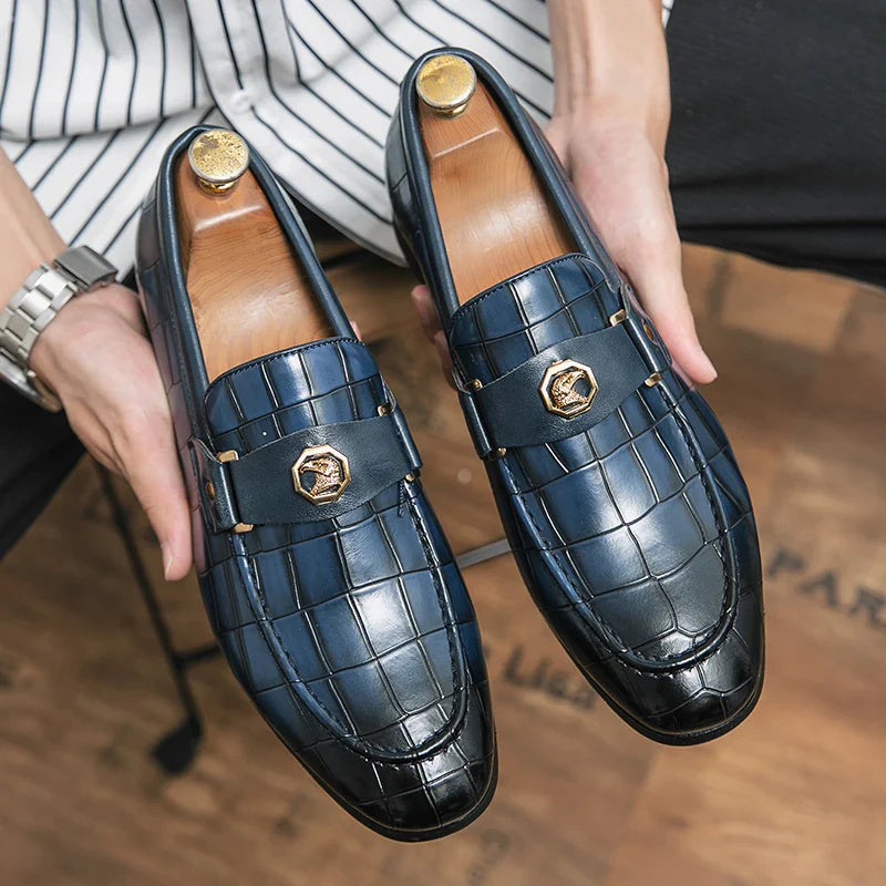 Men Metal Decor Crocodile Embossed Slip On Dress Loafers, Leisure Burgundy Dress Shoes