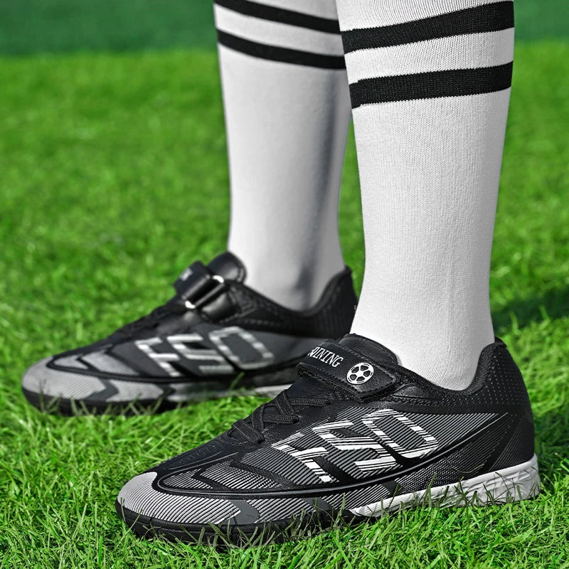 New Kid Match Boys Football Boots Sneakers Professional Non-Slip Sports Shoes Match Soccer Shoes Outdoor Comfortable Unisex