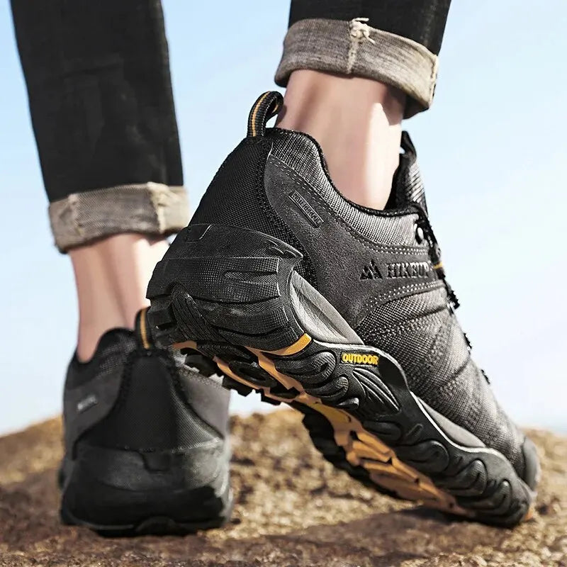 Four-Season Men's Hiking Shoes Outdoor Sports Genuine Leather Wear-Resistant Climbing Shoes Rubber Sole Trekking Sneaker