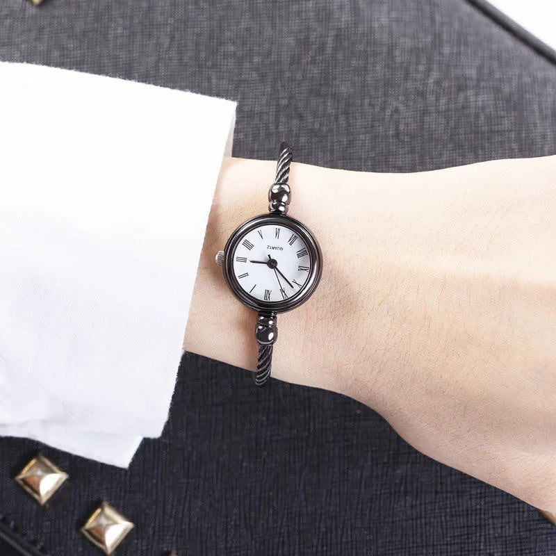 Women Bracelet Watch Retro Gold Bangle Women Watches Stainless Steel Retro Ladies Quartz Wristwatch Clock Dress Watch
