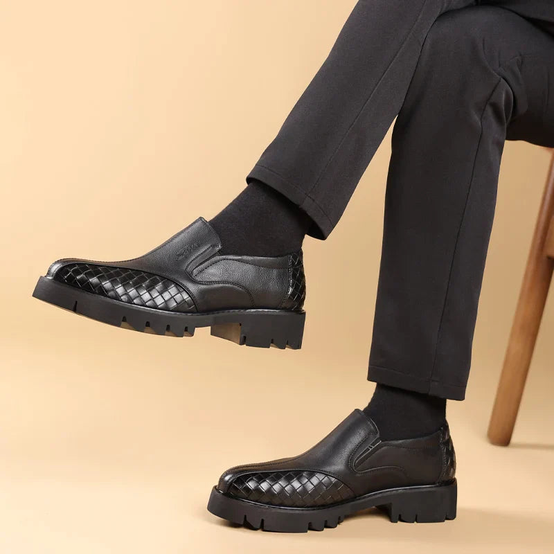 Black men's leather shoes Thick bottom height increasing style Daily Business Office Outdoor Fashion Party Youth Shoes New