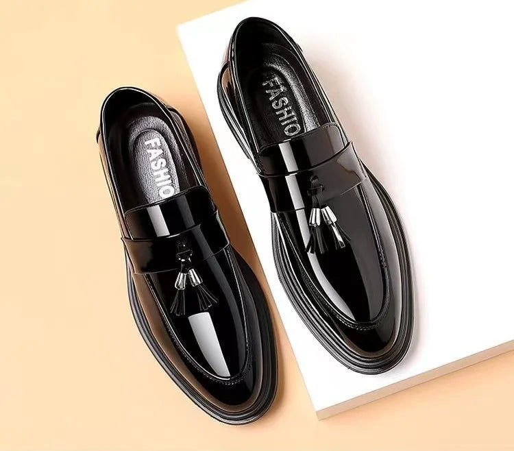 Black Social Shoe for Men Casual Business Patent Leather Bright Upper Dress Shoes Man New Low Price 39 Suit Cheap Liquidation