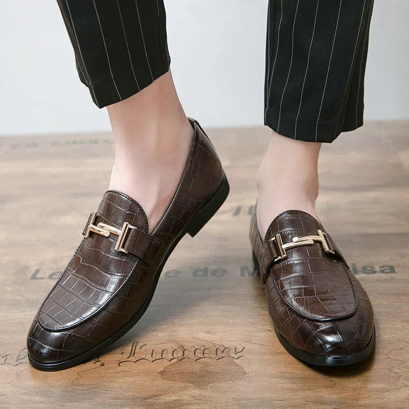 2024 High Quality Casual Leather 38~48 Designer Mens Dress Wedding Black Fashion Office Business Loafers Formal Shoes for Men