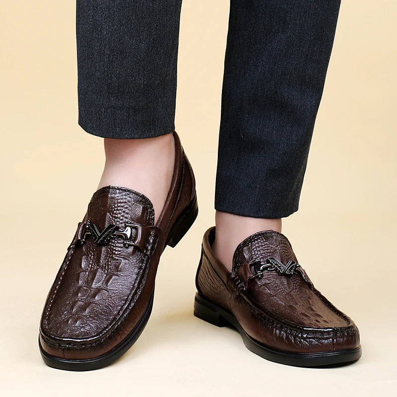 High Quality Round Toe Breathable Loafers Fashionable Brand Men's Comfortable Crocodile Patterned Casual Cowhide and Bean Shoes