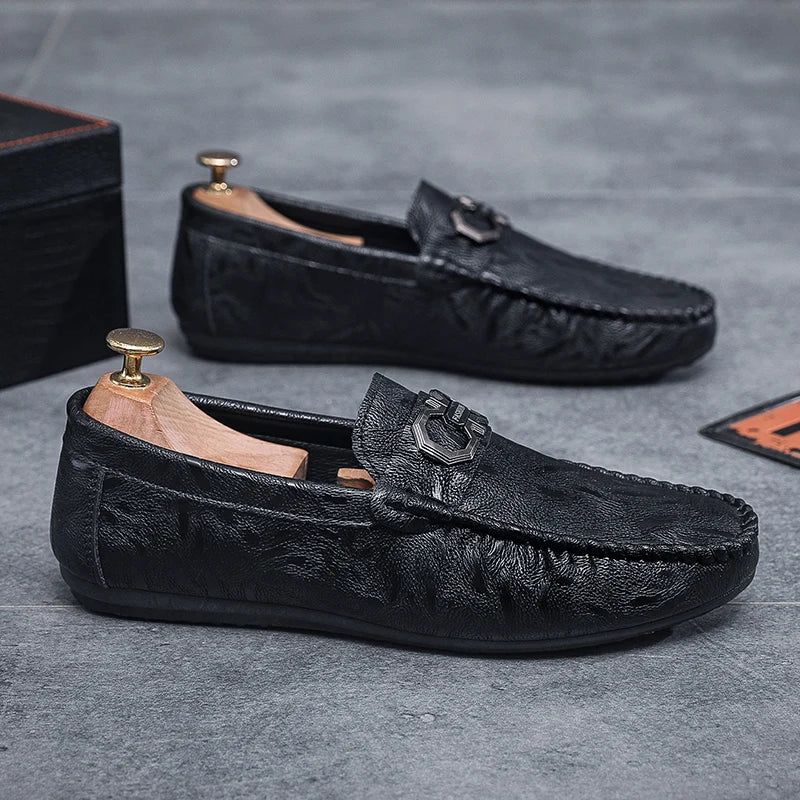 Brand Spring Summer Hot Sell Moccasins Men Loafers Leather Casual Shoes Men Flats Lightweight Driving Boat Shoes Male Footwear