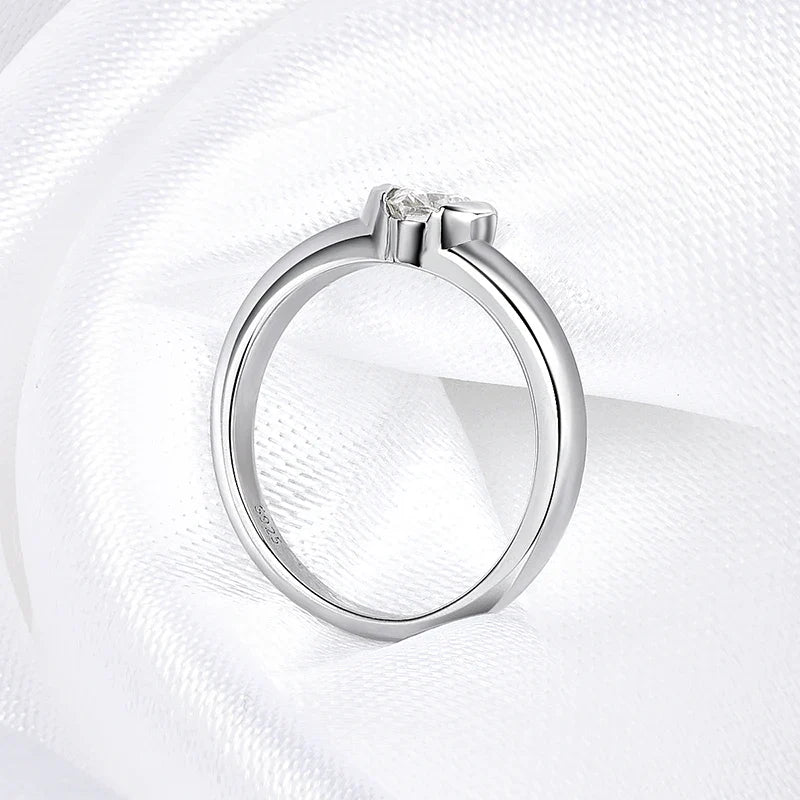 0.5CT Heart Cut Moissanite Solitaire Rings for Women Luxury Classic Wedding Lab Diamond Band 925 Sterling Silver Jewelry