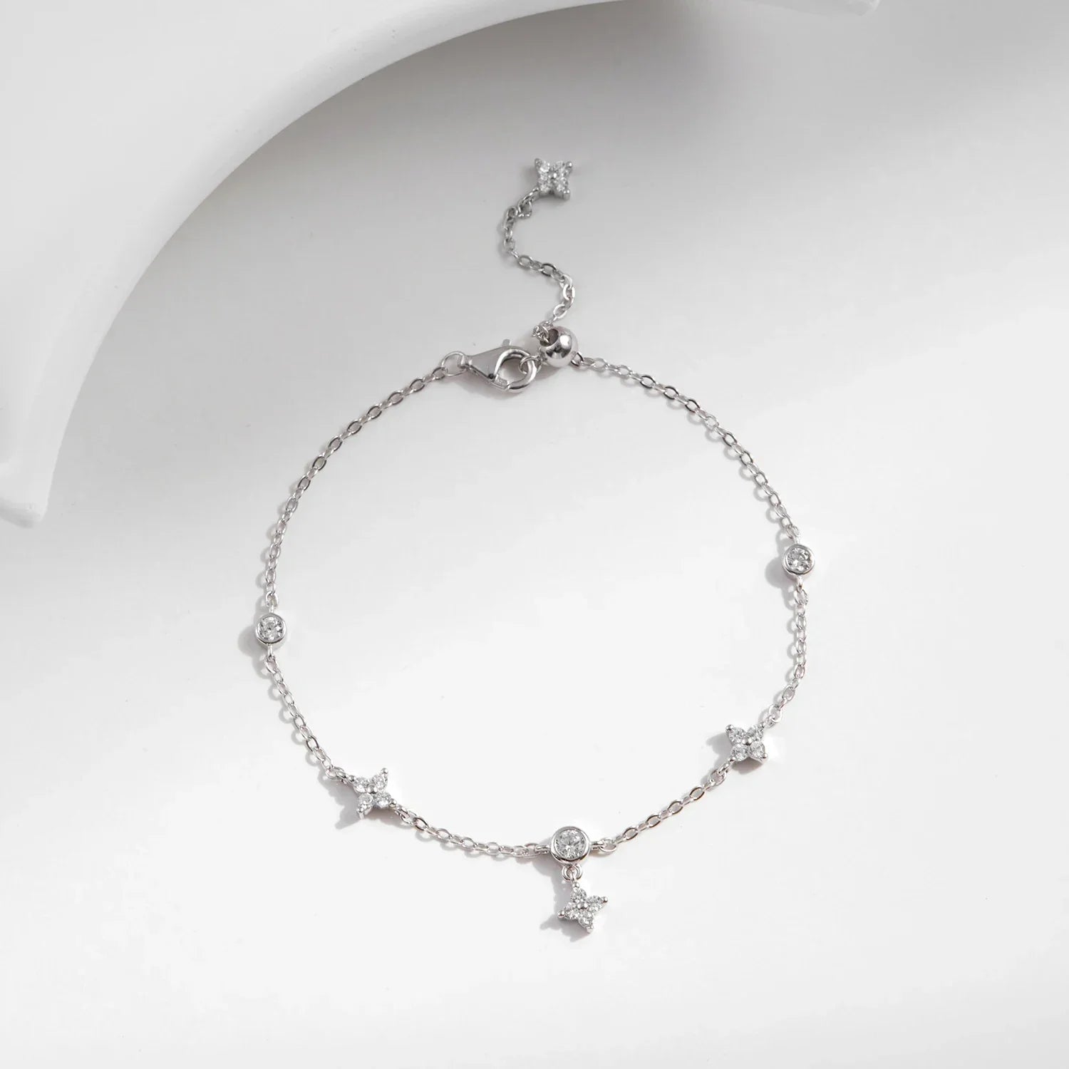 Sparkling CZ Bracelet 925 Sterling Silver Delicate Four Leaf Clover Charm Bracelet For Women Fine Jewelry Vacation Gift