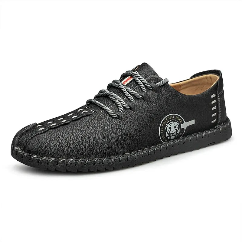 CLOHOO Wear-resistant Non-Slip Outdoor Men Shoes for Climbing Trekking Male Lightweight PU Leather Shoes Soft Lace-up Loafers