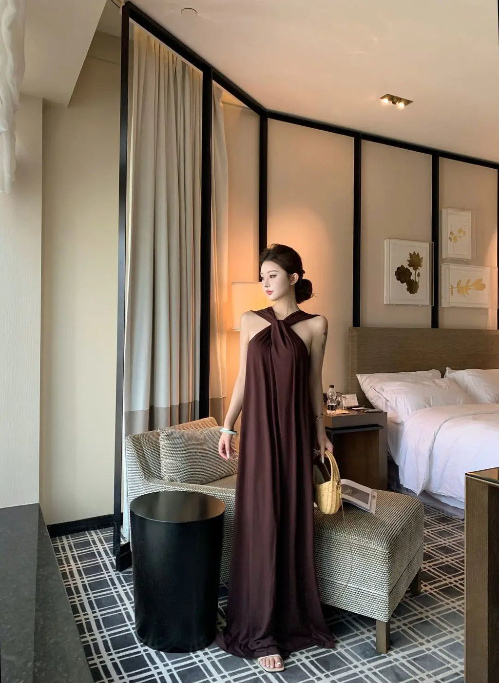 French Temperament Coffee Color Sleeveless Hanging Neck Dress For Women In The Summer Of 2026, New Slim And Flowing Long Dress