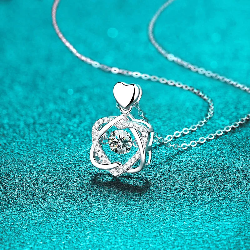 0.5ct GRA Moissanite Necklace for Women  Sparkling Simulated Diamond Pendant Beating Heart S925 Silver Fine Jewelry Gift