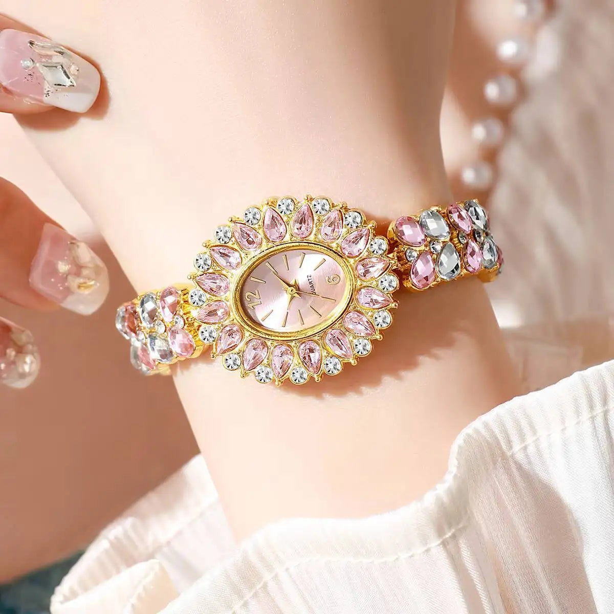 Fashion Women Watches Luxury Rhinestone Bracelet Strap Quartz Wristwatch Girls Clock Reloj Mujer