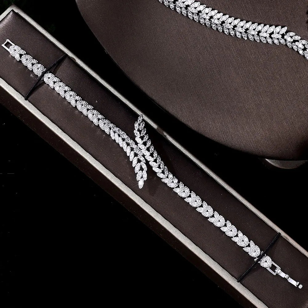 2023 New Hot 4 Piece Set Nigeria Bride Cubic zirconia Dubai Necklace Bracelet Earrings CZ Crystal Wedding Jewelry Set