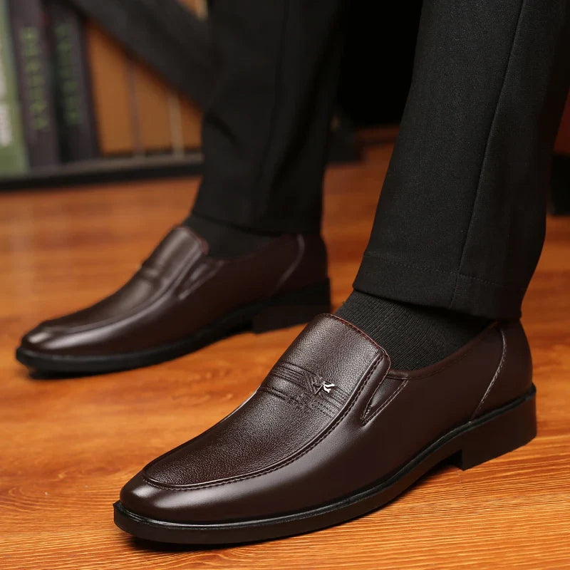 Leather Shoes Men's Business Shoes Luxury Brand Loafers Dress Moccasins Breathable Slip on Black Driving Shoes Male Formal Shoes
